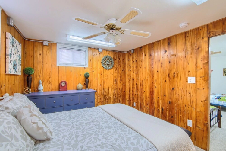 Group Getaway w/ Mtn Views: Home in Circleville!