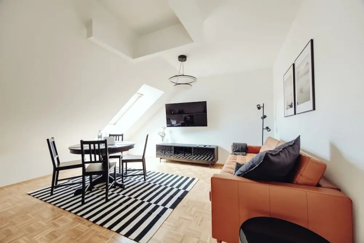 Deluxe Apartment