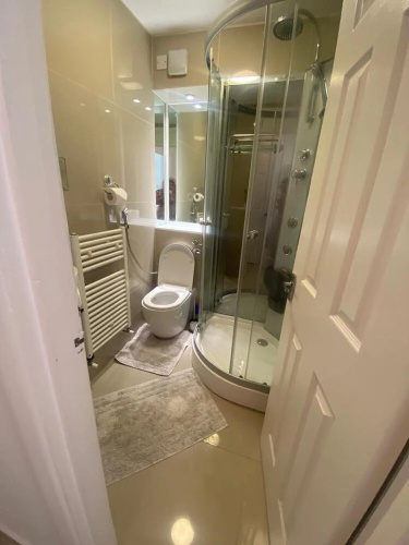 Charming 1-bed Apartment in Chigwell