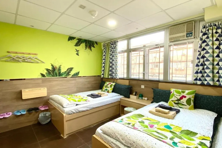 Paris Guesthouse