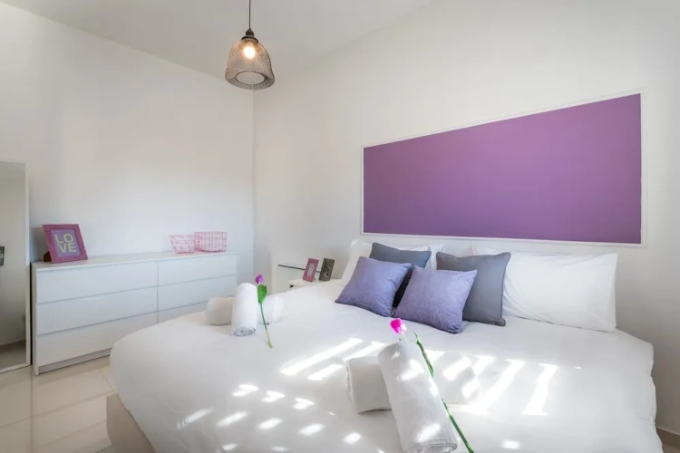 2 Bedrooms Apartment with garden view
