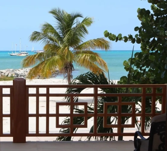 Quadruple Suite with balcony and beachfront
