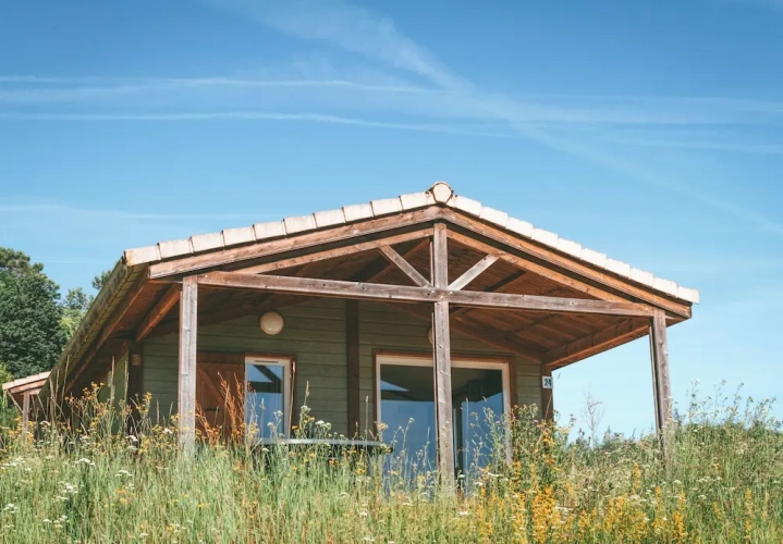 2 Bedrooms Standard Cottage with garden view