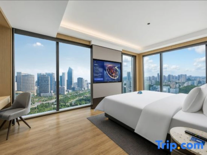 1 Bedroom Deluxe Suite