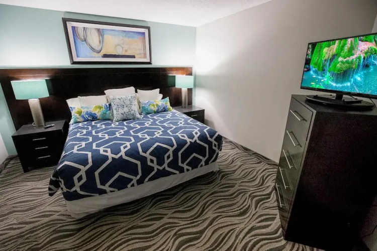 Oceans One 402 3 Bedroom Condo