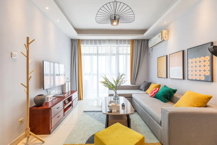 2 Bedrooms Apartment