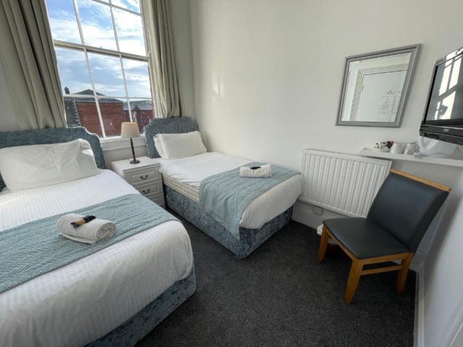 Standard Twin room