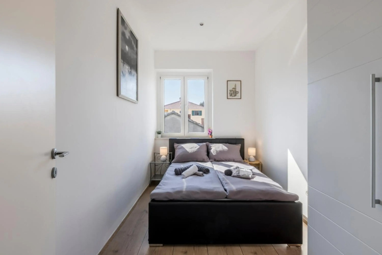 Ferula, 3 bedroom apartment near beach Bačvice