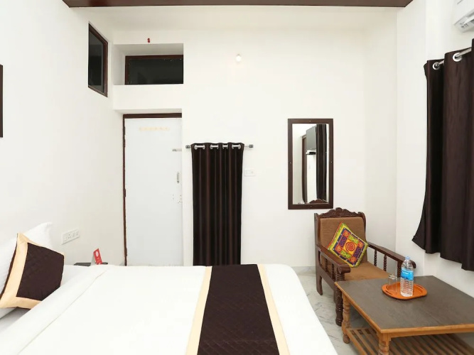 OYO 9470 The Grace Inn