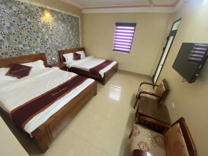 Khat Vong Viet Hotel