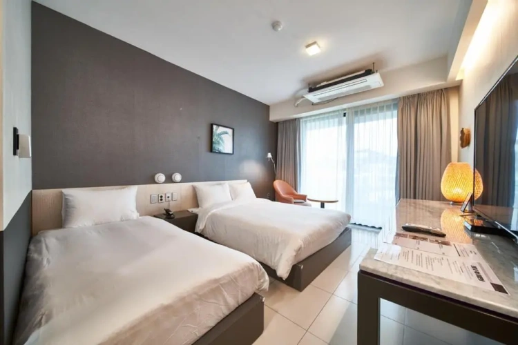 Deluxe Twin room with sea view
