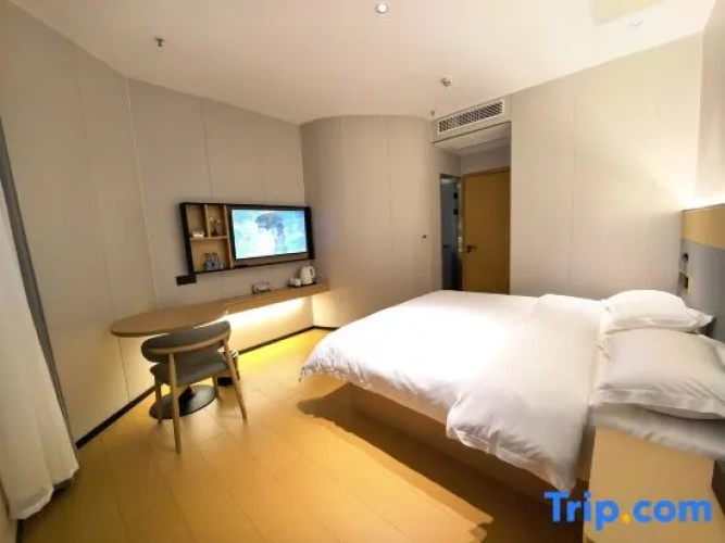 Deluxe Double Suite