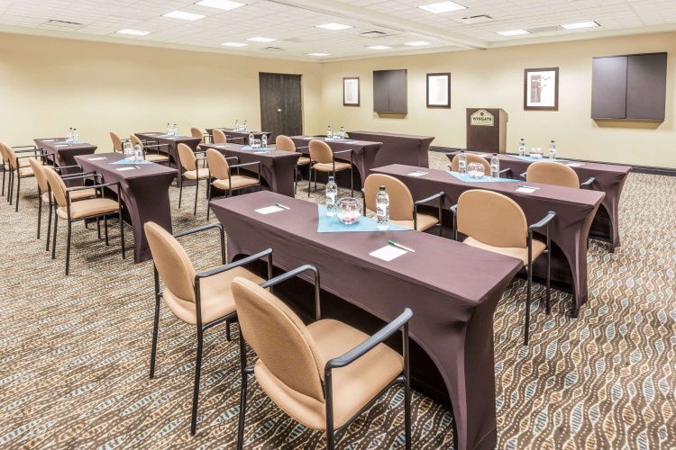 Wingate by Wyndham Regina photo 12