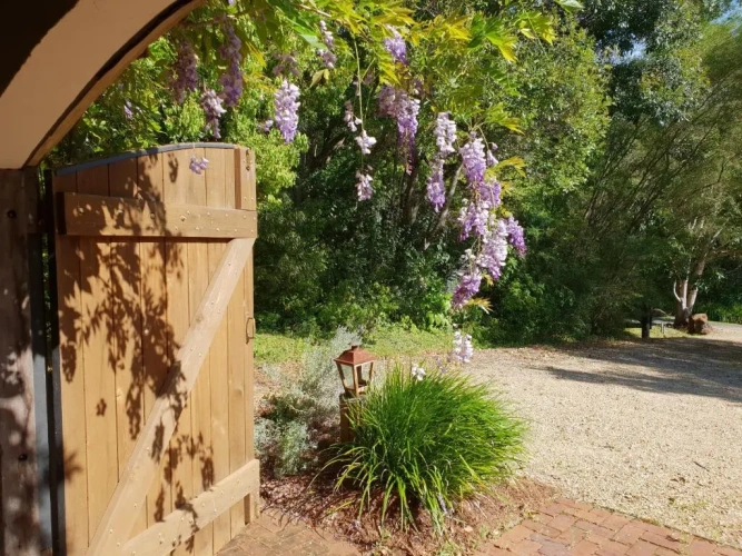 2 Bedrooms Cottage