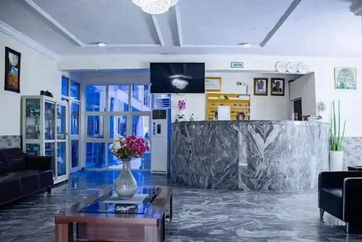 Dalice Hotel and Suites