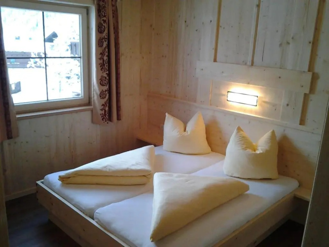 Alois & Elisabeth, Chalet