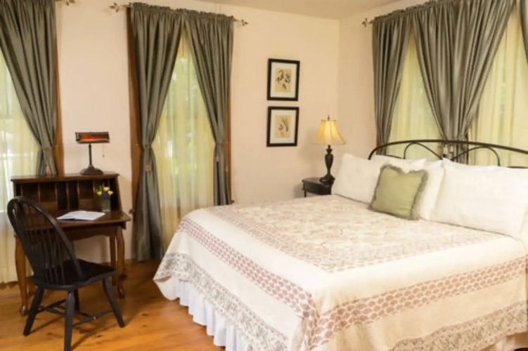 Delta Street Inn