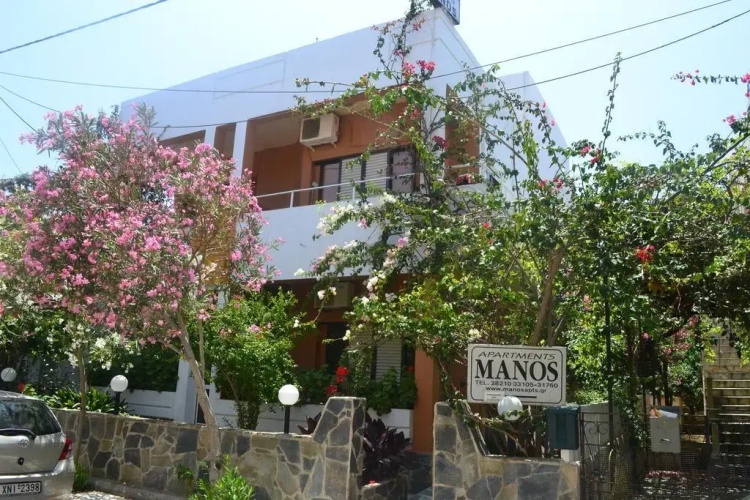 Manos Apartments