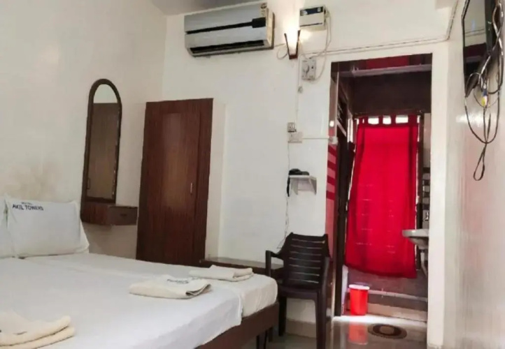 Hotel Akil Towers by OYO Rooms