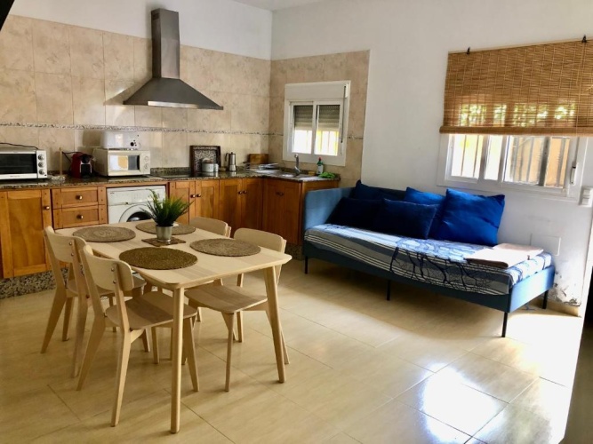 2 Bedrooms Cottage