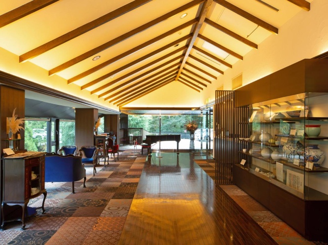 Standard Twin room with view