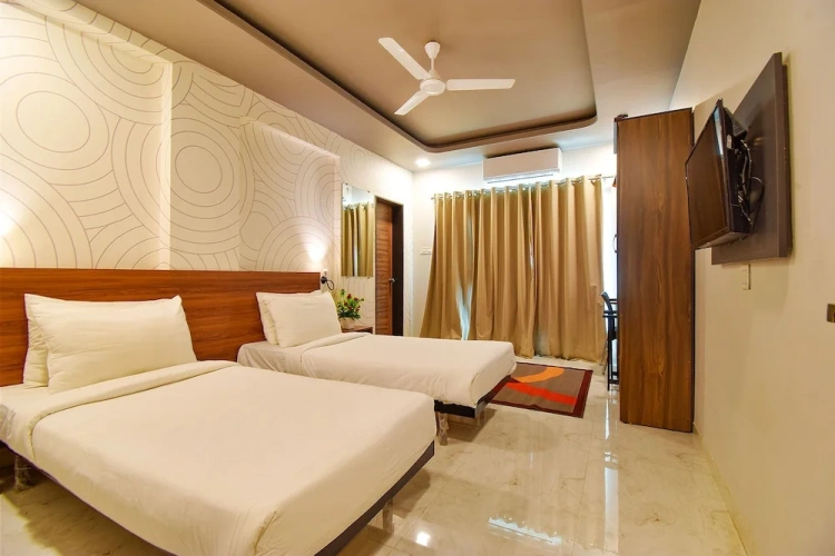 Luxury Suite