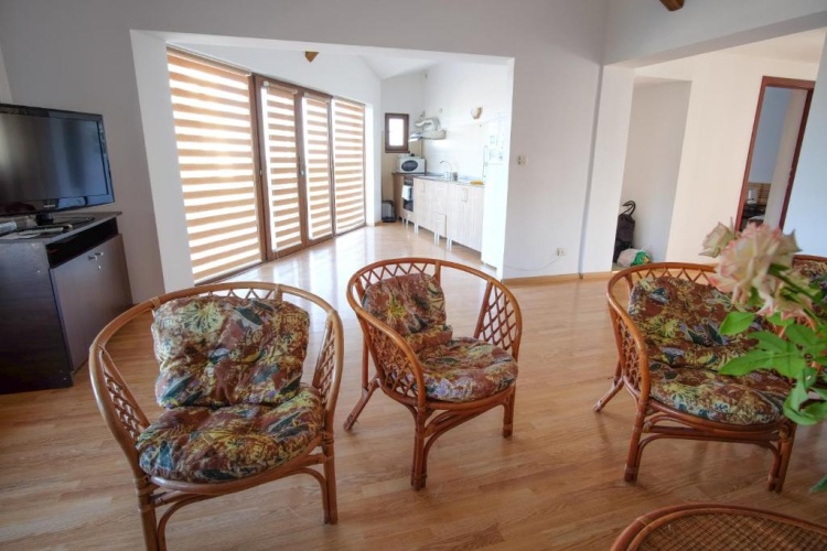 2 Bedrooms Apartment with balcony