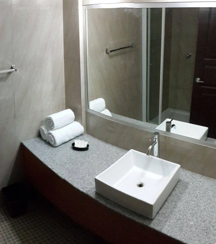 Express Inn Coronado Hotel & Camping