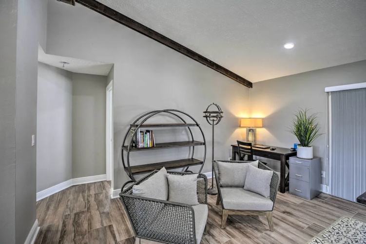 Canal-front Cape Coral Home: Pool & Patio