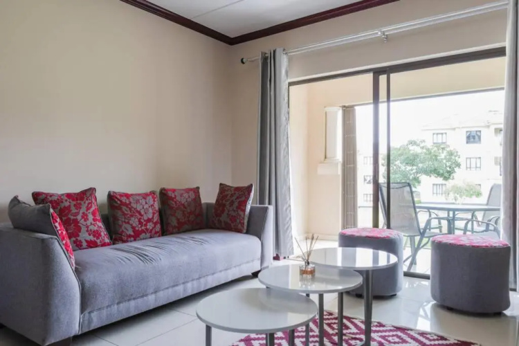Alimama Spaces: Manson's Rosa Royale