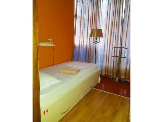 FLAT1