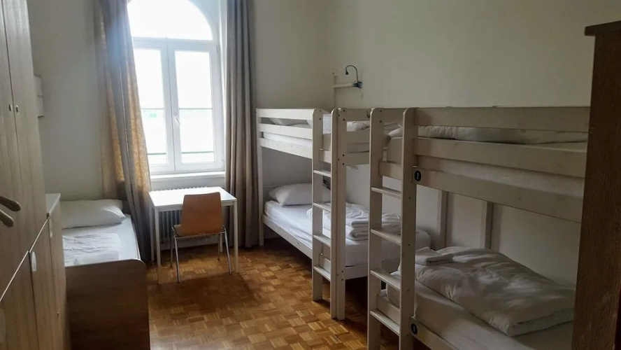 C - Punkt Hostel