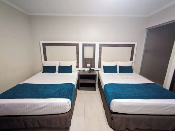 Hotel Bahia Suites