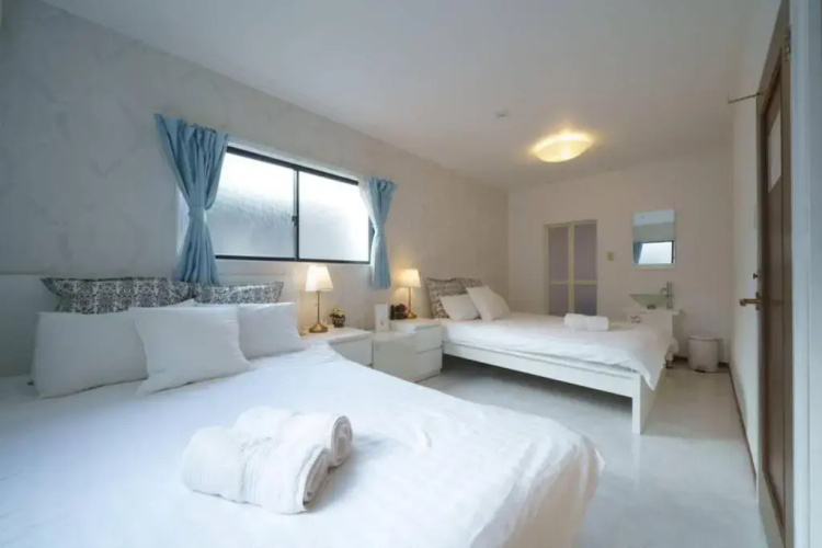 Airstar Hakata House