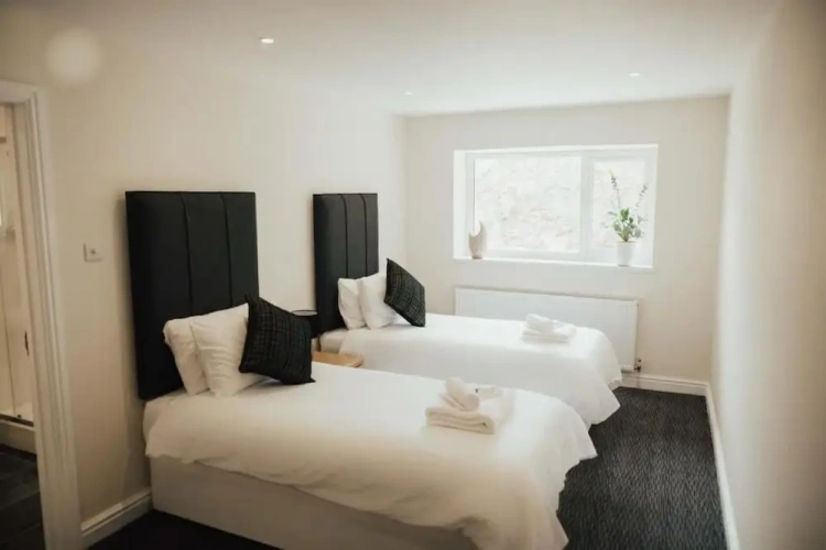 Classic Twin room with balcony and with sea view