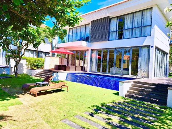 2 Bedrooms Villa