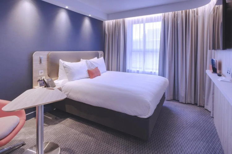 Holiday Inn Express Fleet by IHG