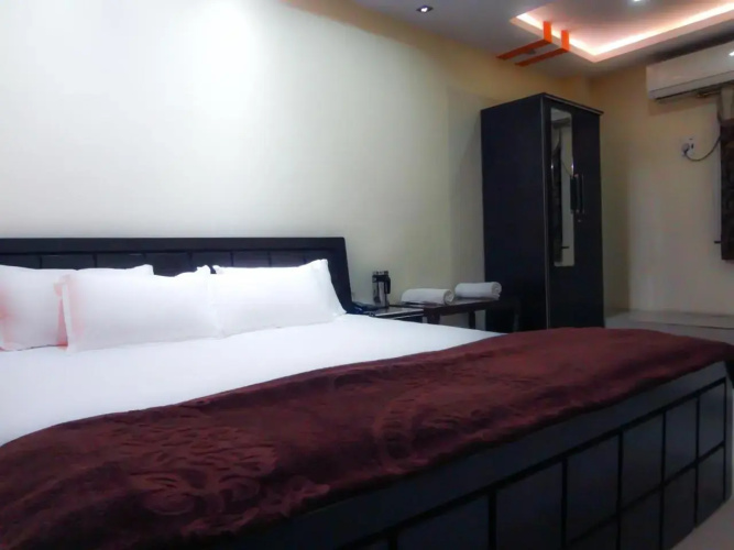 Hotel Parvati Palace