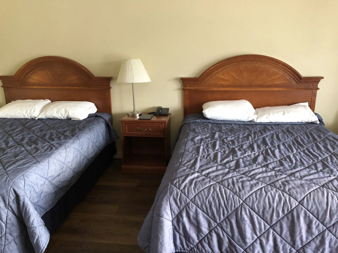 Falls Lodge and Suites