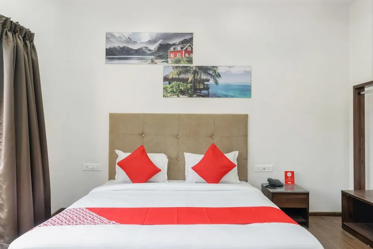 Hotel I Suite 2 By OYO Rooms