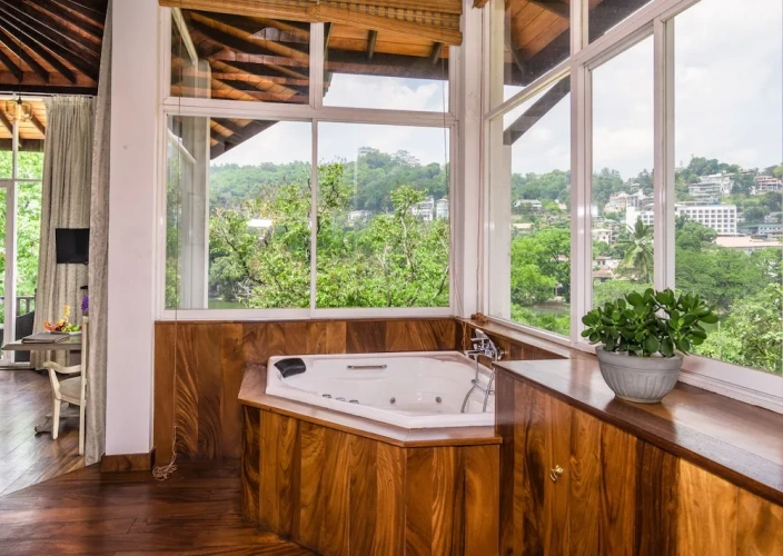 Suite with balcony