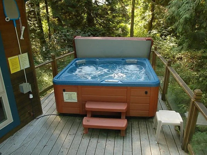 Chalet 07MF Silver Lake Chalet w/Hot Tub!