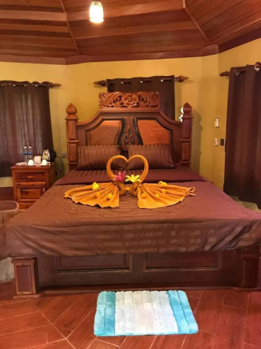 Gibbon Lodge