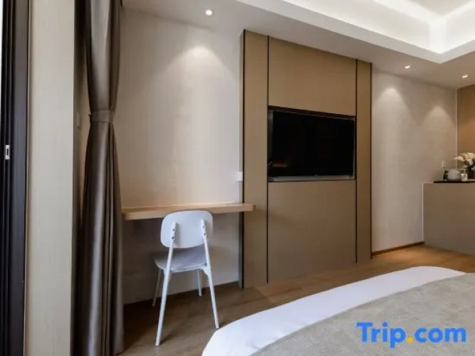 Standard Twin room with balcony and with sunset view