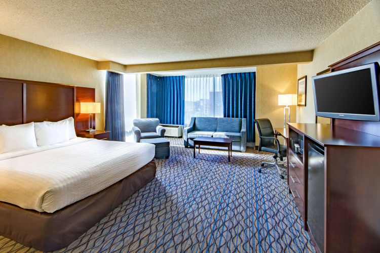 Clarion Hotel Anaheim Resort photo 7