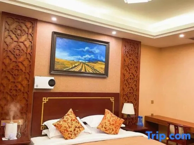 Deluxe Suite