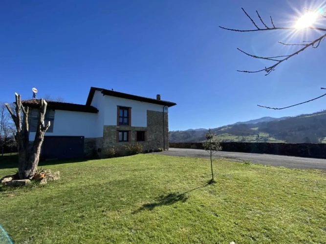 3 Bedrooms Cottage