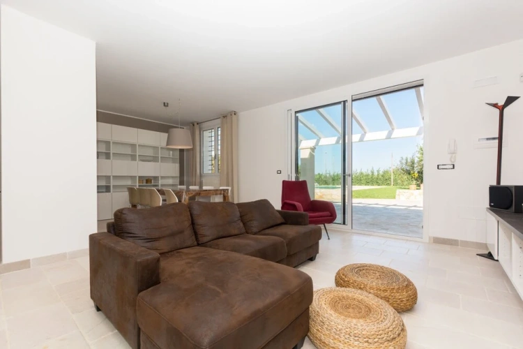 3 Bedrooms Villa