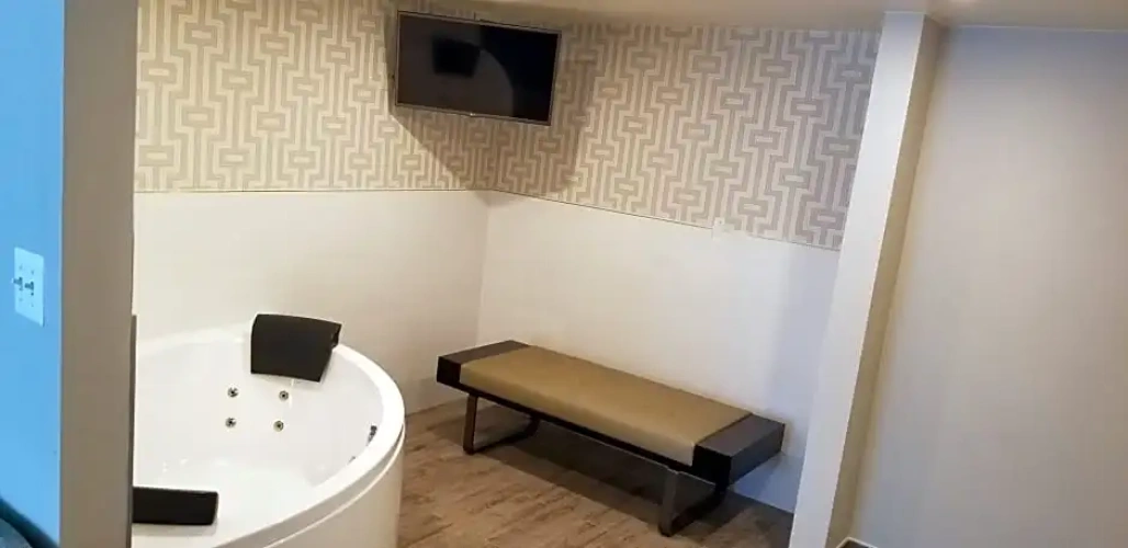 1 Bedroom Double Suite