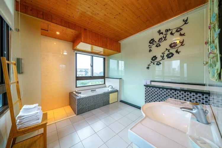 2 Bedrooms Comfort Cottage with garden view
